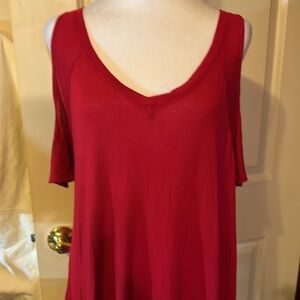 Cold should V neck red long tail light weight blouse brand new